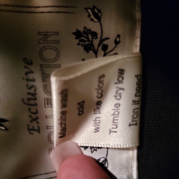 Nick & Mo Ruffle Neck Cardigan - Picture 5 of 7